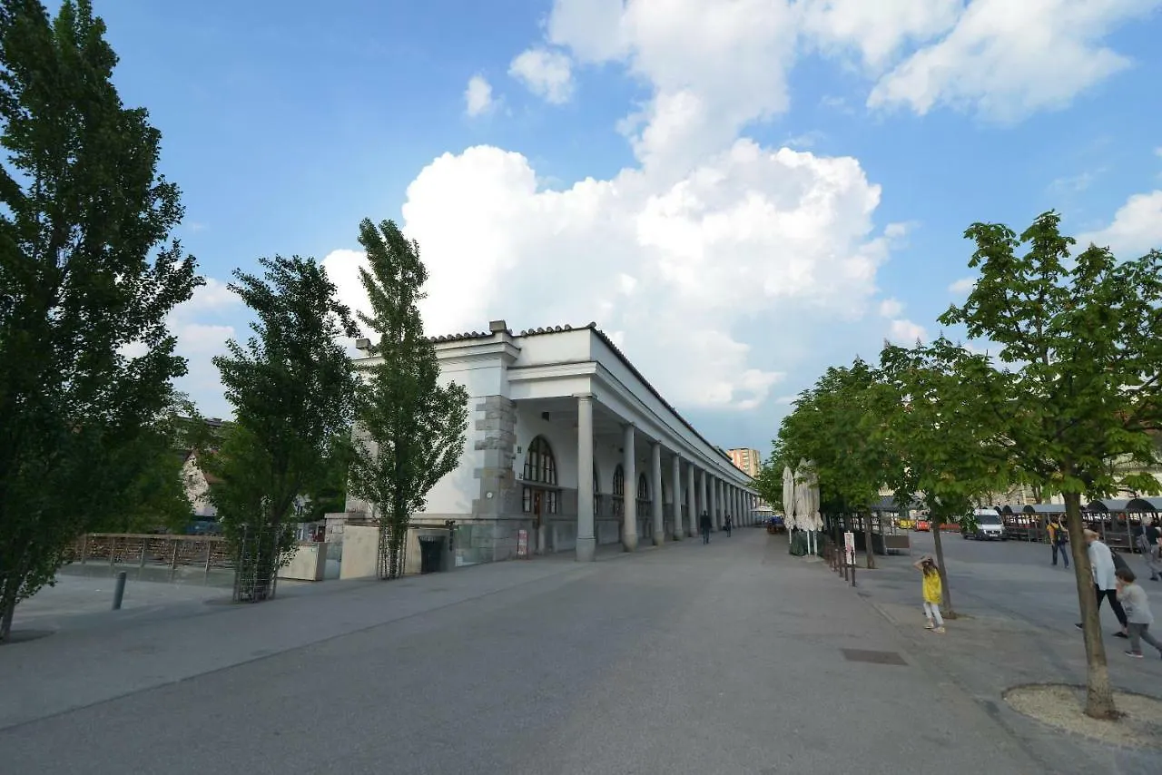 River Side Central Market Ljubljana 0*,
